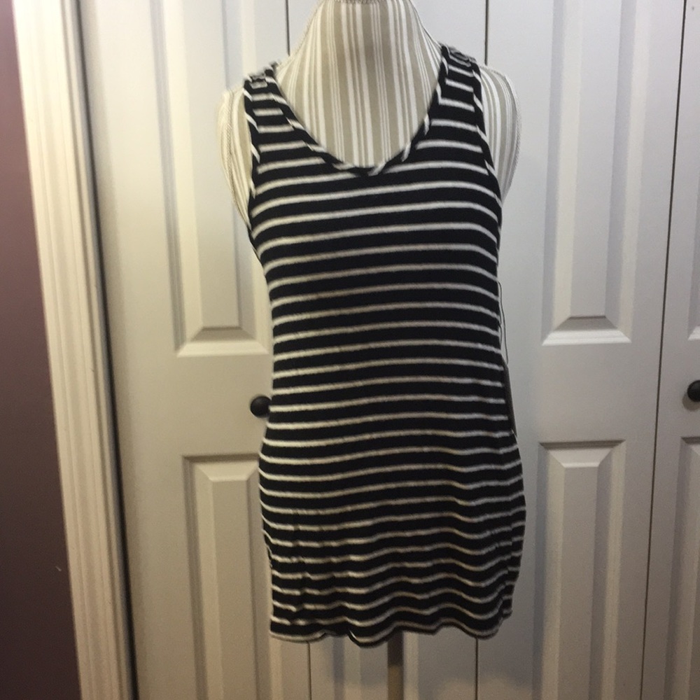 ⭐️NWT light sweater tank